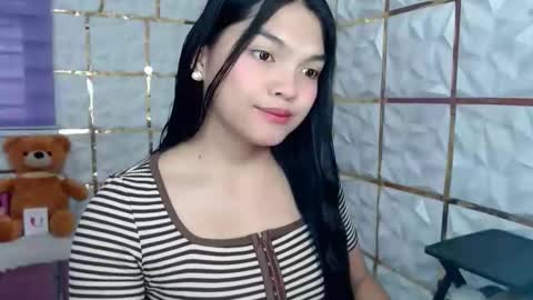 Snapshot of sugar_n_spicex chatting on 24, 5, 2026 trisha online show from 24, 5, 2026