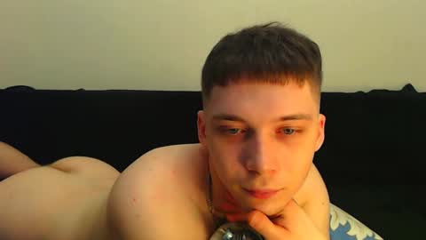 Snapshot of sugarrebit chatting on 10, 1, 2025 Sugarbutter  online show from 10, 1, 2025