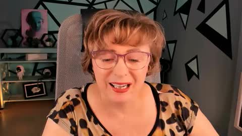 Vivien online show from 19, 11, 2025