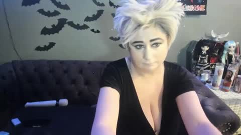 Sugary online show from 9, 3, 2025