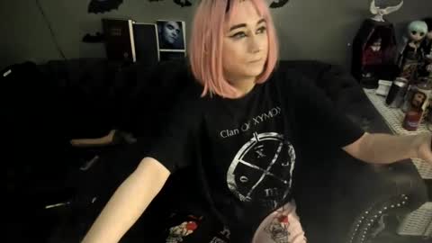 Sugary online show from 7, 10, 2025