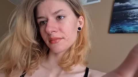 Ophelia online show from 24, 11, 2025