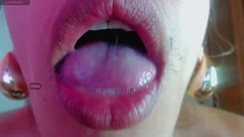 Snapshot of summer__xo chatting on 17, 12, 2024 Summer online show from 17, 12, 2024