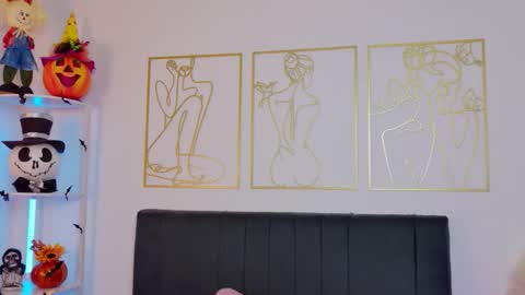 OnlyFans summer holiday online show from 19, 10, 2025