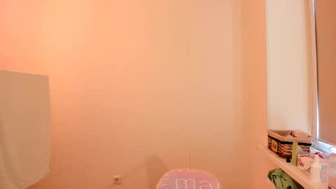 Summer Preston online show from 21, 2, 2025