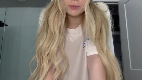 Snapshot of summergracexxx chatting on 9, 2, 2025 Summer online show from 9, 2, 2025