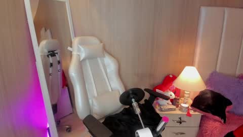       -  - online show from 22, 5, 2026