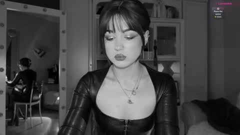 Miss Nelly online show from 22, 11, 2025