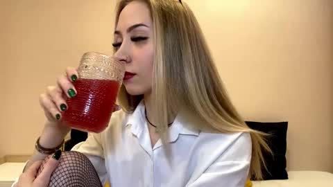 Lexi online show from 17, 12, 2025