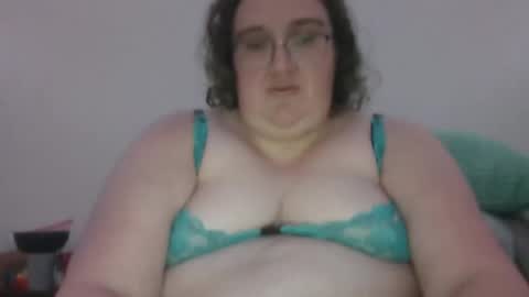 Snapshot of suncat420 chatting on 9, 5, 2026 suncat420 online show from 9, 5, 2026