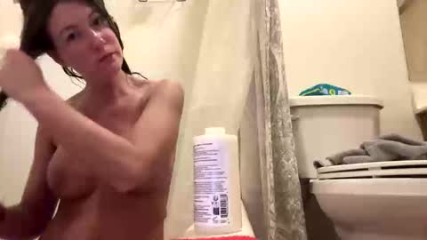 Snapshot of sunnbabe92485 chatting on 1, 12, 2025 sunnbabe92485 online show from 1, 12, 2025