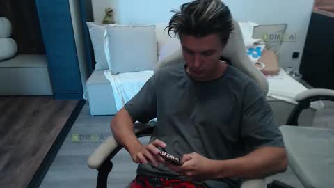 Alice and Sergey online show from 30, 9, 2025