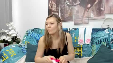 Snapshot of sunny__sammy chatting on 12, 10, 2025 Sammy online show from 12, 10, 2025