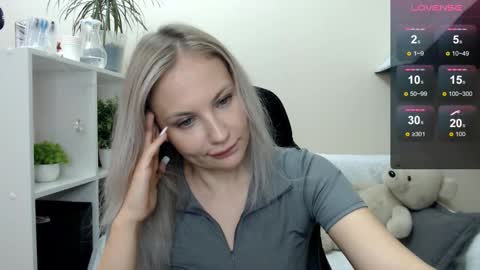 Naomi online show from 10, 10, 2025