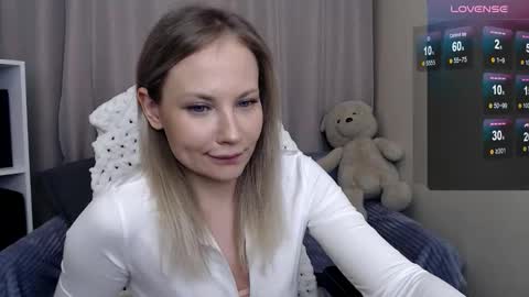 Snapshot of sunny_bunny6 chatting on 8, 2, 2026 Naomi online show from 8, 2, 2026