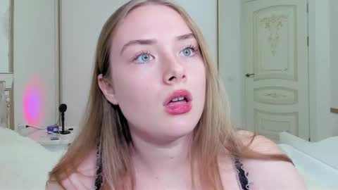 Vanessa online show from 7, 11, 2025