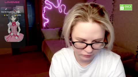 Snapshot of sunny_mood chatting on 9, 2, 2025 sunny mood online show from 9, 2, 2025