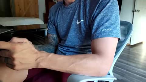 sunny valentine online show from 24, 10, 2025