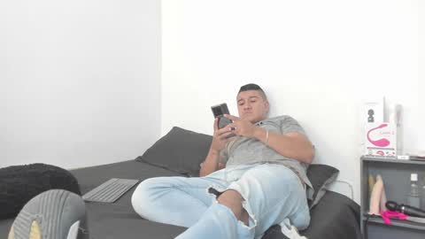 Snapshot of sunnyandevan chatting on 2, 12, 2024 Christian Vanessa online show from 2, 12, 2024