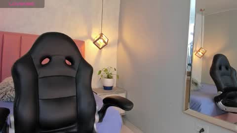  S U N N Y online show from 3, 10, 2025