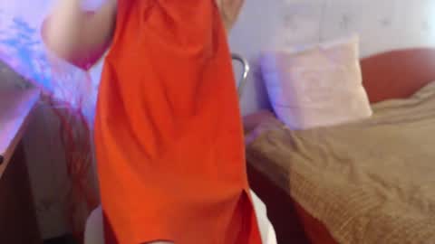 Snapshot of sunnyjoys chatting on 24, 2, 2025 Alina Streams Mon to Fri online show from 24, 2, 2025