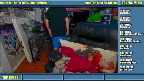 Sunny Marcie online show from 4, 3, 2025