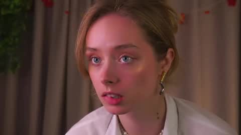 Helga online show from 5, 12, 2025