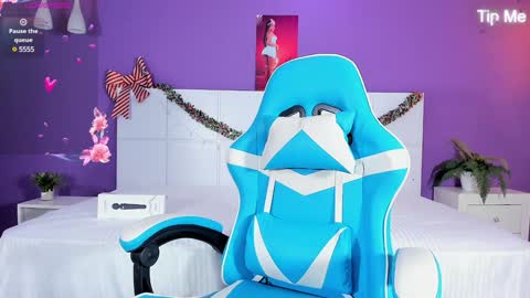      online show from 30, 1, 2025