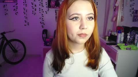 Snapshot of sunset_pienk chatting on 11, 10, 2025 Sunset online show from 11, 10, 2025