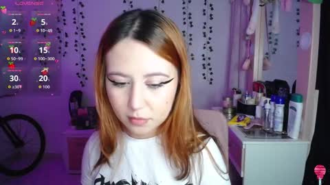 Snapshot of sunset_pienk chatting on 11, 11, 2025 Sunset online show from 11, 11, 2025