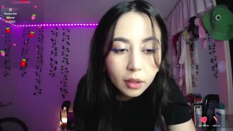 Snapshot of sunset_pienk chatting on 5, 12, 2025 Sunset online show from 5, 12, 2025