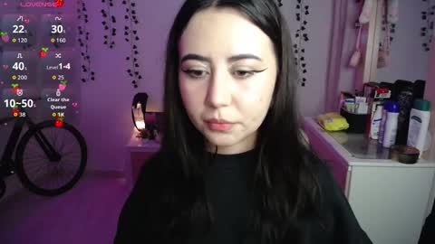 Snapshot of sunset_pienk chatting on 20, 12, 2025 Sunset online show from 20, 12, 2025