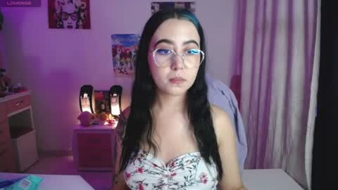 Snapshot of sunset_pienk chatting on 9, 6, 2026 Sunset online show from 9, 6, 2026