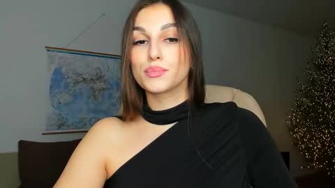 Snapshot of sunsetwithava chatting on 26, 12, 2024 sunsetwithava online show from 26, 12, 2024