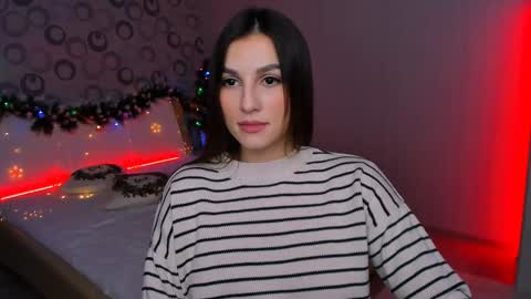 Snapshot of sunsetwithava chatting on 5, 1, 2025 sunsetwithava online show from 5, 1, 2025