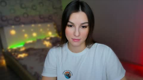 Snapshot of sunsetwithava chatting on 25, 1, 2025 sunsetwithava online show from 25, 1, 2025