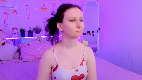 Snapshot of sunshine_blaze chatting on 2, 2, 2026 Alice online show from 2, 2, 2026