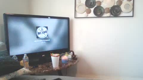 WATCHMEMAKEYOUCUM online show from 18, 12, 2024