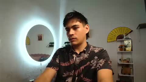 Snapshot of super_cute1 chatting on 19, 6, 2026 super_cute1 online show from 19, 6, 2026