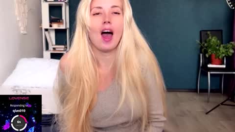 Snapshot of super_peach_stream chatting on 9, 11, 2025 ANNApvt open full info in bio online show from 9, 11, 2025