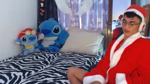 Snapshot of superasian143xx chatting on 22, 12, 2024 GAY online show from 22, 12, 2024