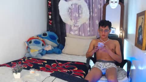 Snapshot of superasian143xx chatting on 3, 1, 2025 GAY online show from 3, 1, 2025