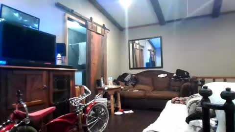 Snapshot of superd512 chatting on 10, 12, 2024 Guero Cash online show from 10, 12, 2024