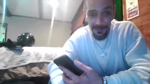Snapshot of superd512 chatting on 13, 12, 2024 Guero Cash online show from 13, 12, 2024