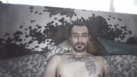 Snapshot of superd512 chatting on 13, 1, 2025 Guero Cash online show from 13, 1, 2025