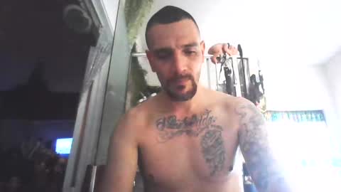 Snapshot of superd512 chatting on 22, 1, 2025 Guero Cash online show from 22, 1, 2025