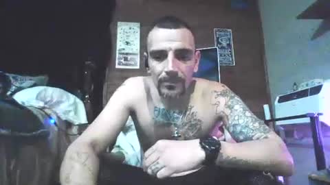 Snapshot of superd512 chatting on 27, 1, 2025 Guero Cash online show from 27, 1, 2025