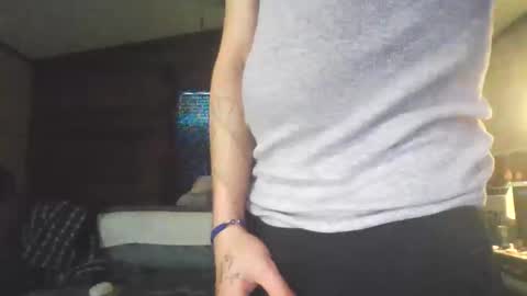 Snapshot of superd512 chatting on 18, 2, 2025 Guero Cash online show from 18, 2, 2025