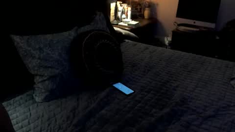 Snapshot of superd512 chatting on 21, 10, 2025 Guero Cash online show from 21, 10, 2025