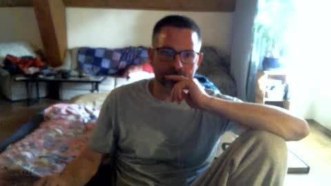 supersquirrel81 online show from 8, 3, 2026